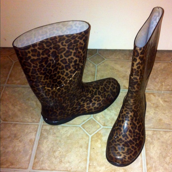cheetah Rain Boots ☔️