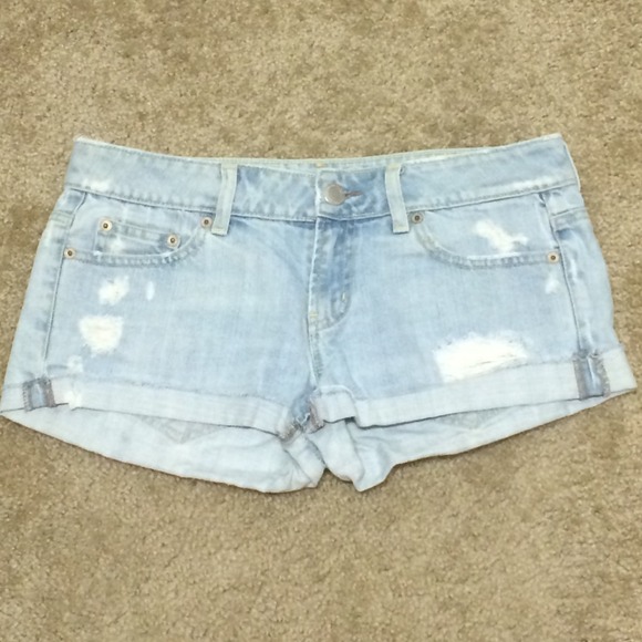 Light blue jean shorts - Picture 1 of 4