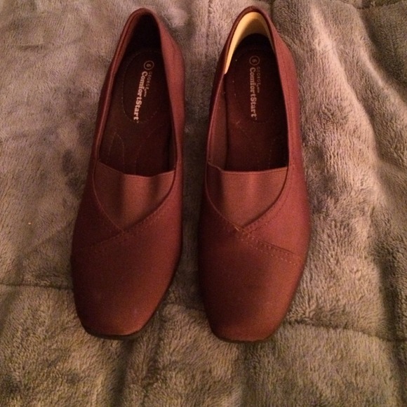 Brown ComfortStart heels.