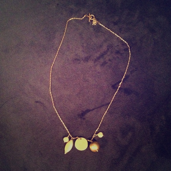 Banana republic Gold tone 5 charm necklace - Picture 1 of 3