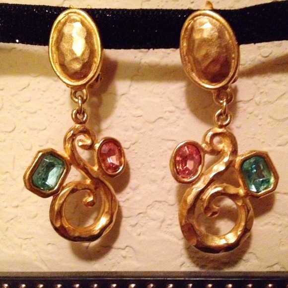 Earrings / gold , pressure earrings ! ✨