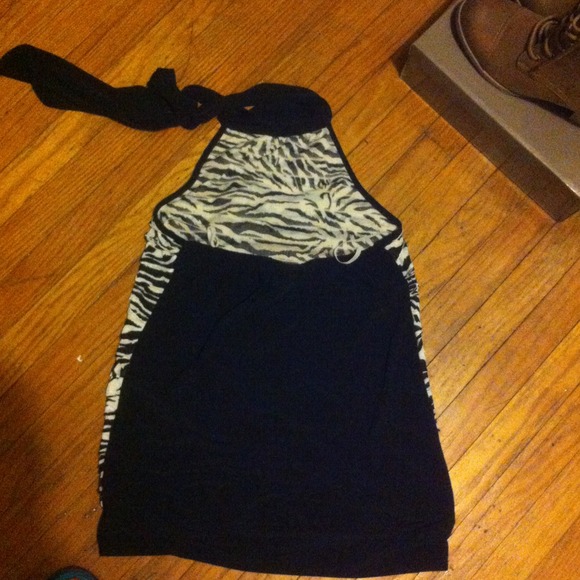 Top - Picture 2 of 2