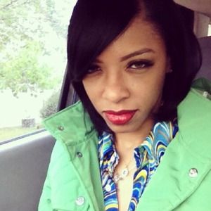 Meet your seller👋. ❤️💋