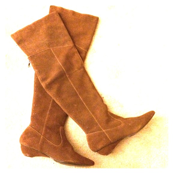 Over-the-knee light brown boots