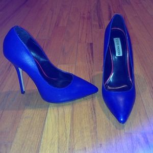 HOST PICK 8/11!! Steve Madden Darrt Pump-worn once