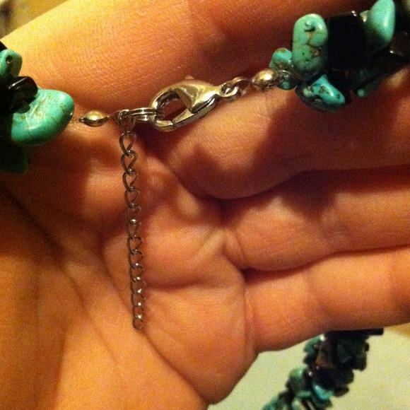 SOLD----CLOSET CLEAROUT Turquoise & Agate Necklace - Picture 4 of 4