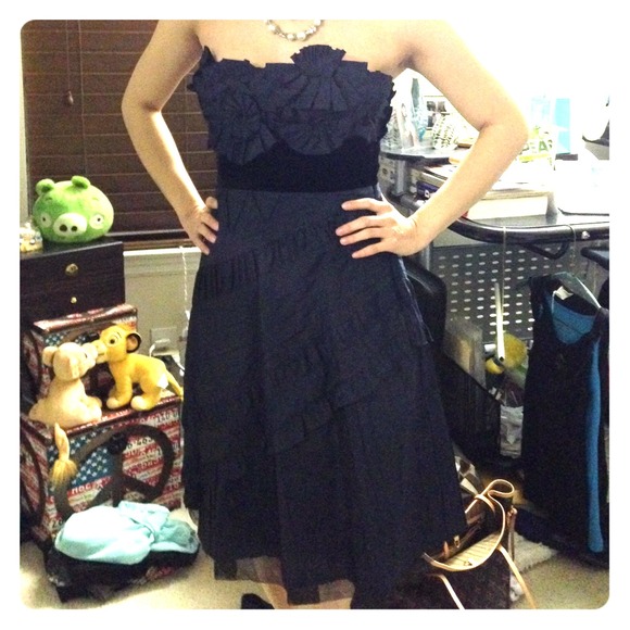 BCBG Maxazria Strapless Ruffled Dress Silk Flower