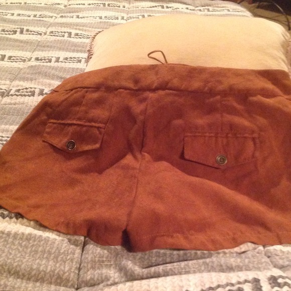 Shorts - Picture 2 of 2