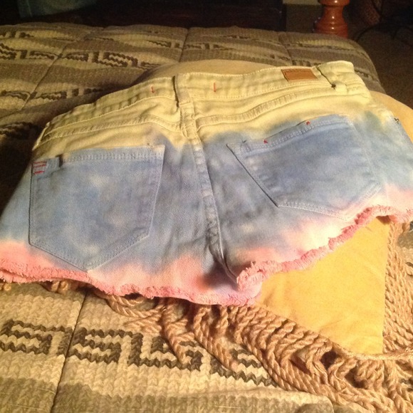Shorts - Picture 2 of 2