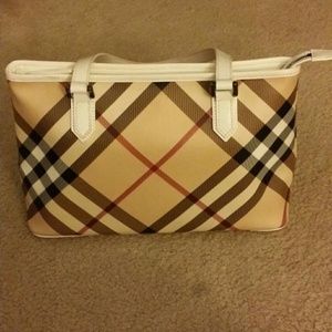 SOLD Burberry white authentic bag