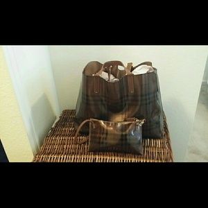 Burberry tote beach bag