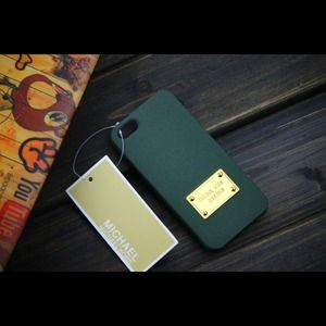 Michael Kors Iphone 5 case