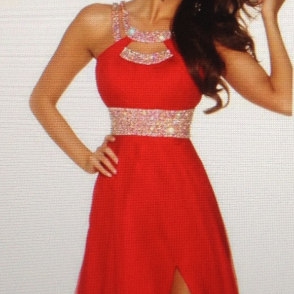 Elegant Red - Picture 2 of 4