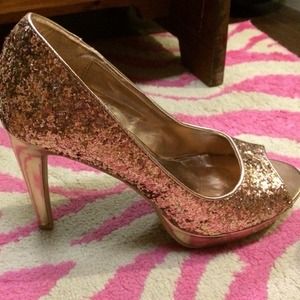 Gold sparkle heels