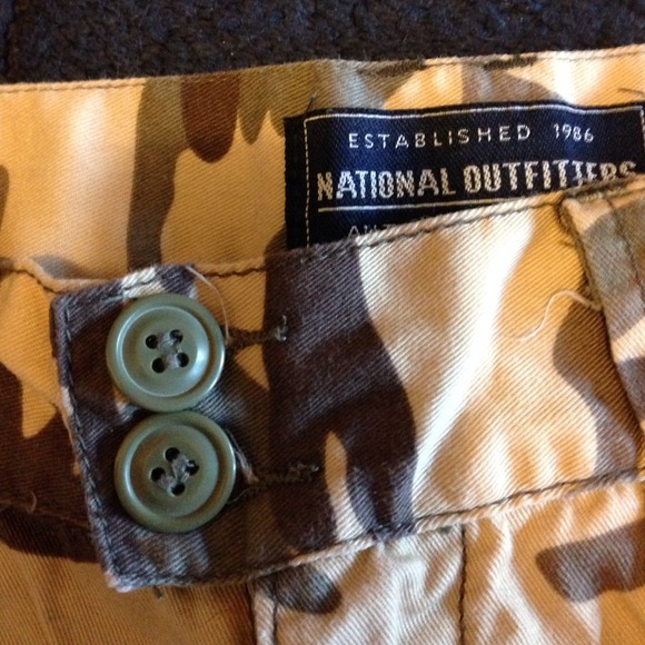 ⛔️Sold⛔️ Camouflage capri pants - Picture 3 of 4