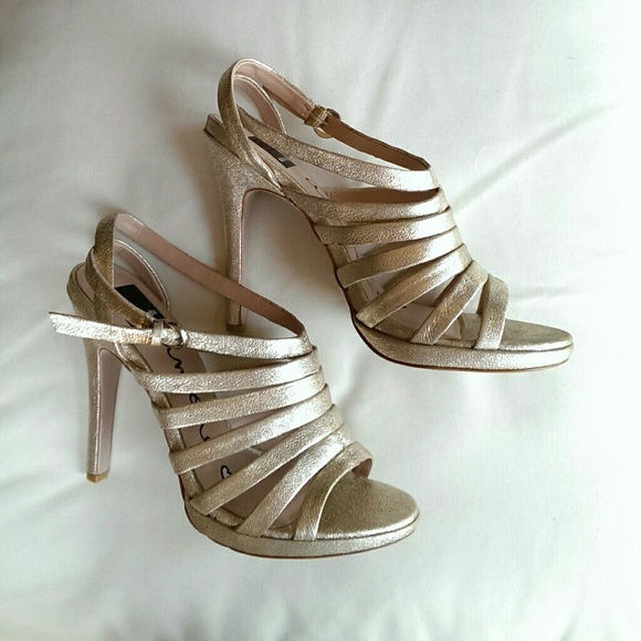 Dolce Vita Shoes - HP!!! Dolce Vita "Riso" gold heels - brand new!