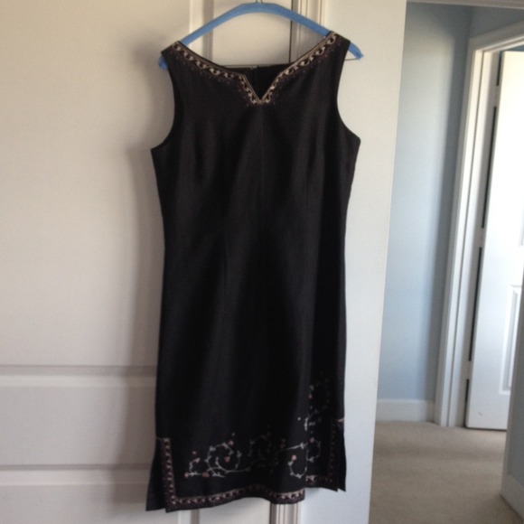 Linen dress with embroidery ( reserved) - Picture 1 of 3