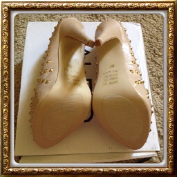 ALDO studded heels - Picture 4 of 4