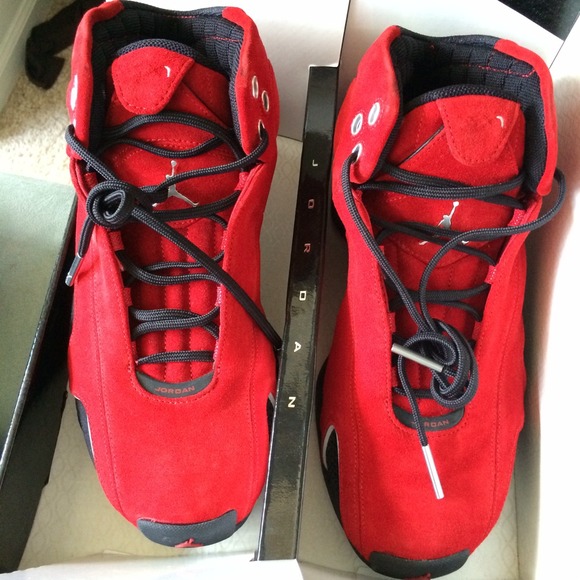 ✨REDUCED✨ Exclusive Air Jordan 21