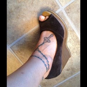Wedge Suede Shoes**Reserve**