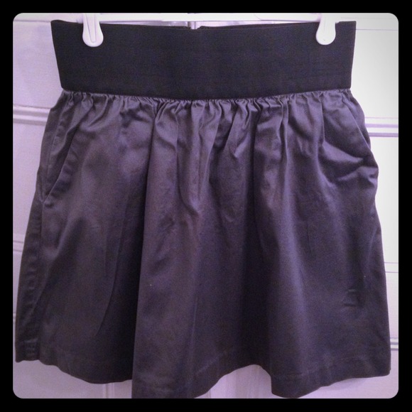 Reduced! Dark Grey INC Skirt w/pockets.