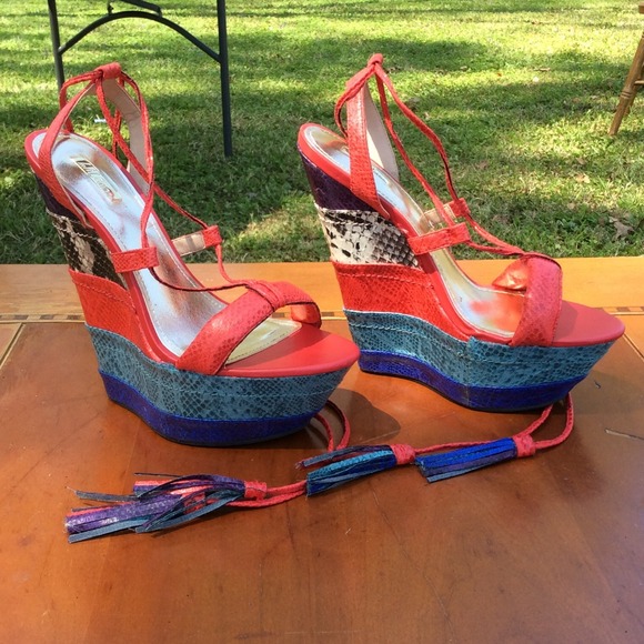 "FUNKADELIC" Faux Snakeskin sandal by Wildpair! - Picture 2 of 4