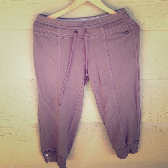 Alo workout / yoga capris