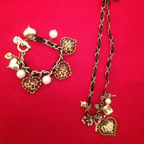 Authentic Betsy Johnson necklace&bracelet set