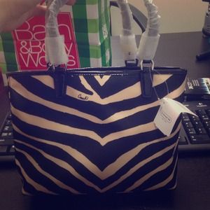 NEGOTIABLE. COACH. Brand New Never worn  bag