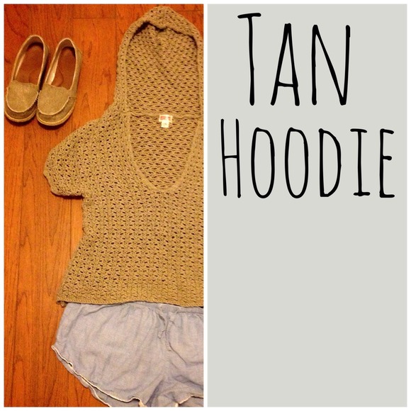 🎉Sale!  Beachy Tan hoodie