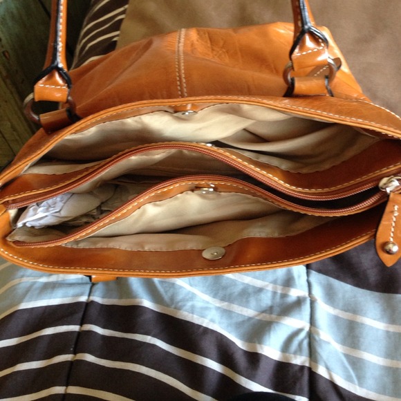 Brown/Caramel Giani Bernini purse - Picture 2 of 4