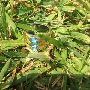 Ring with three turquoise gems (2 available)