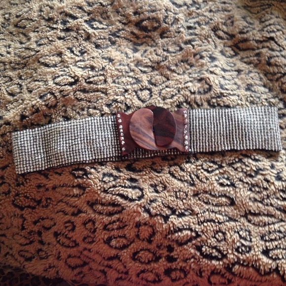 Stretchy seed bead belt