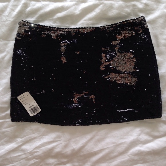 Sequins mini skirt - Picture 1 of 3