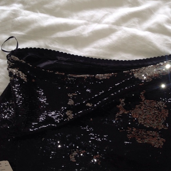 Sequins mini skirt - Picture 3 of 3