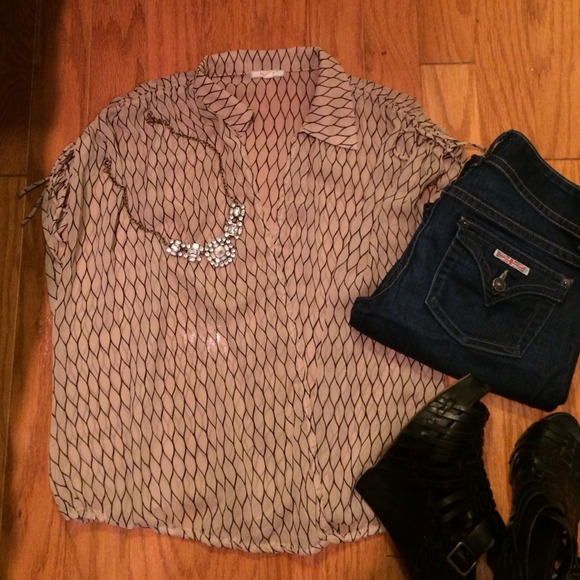 🎯SOLD🎯Perfect Spring Top