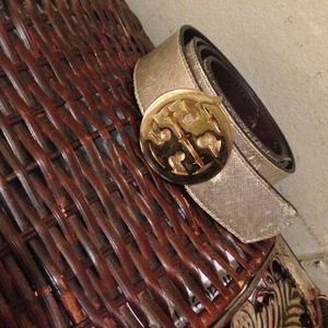 💯 Authentic tory burch reversible belt