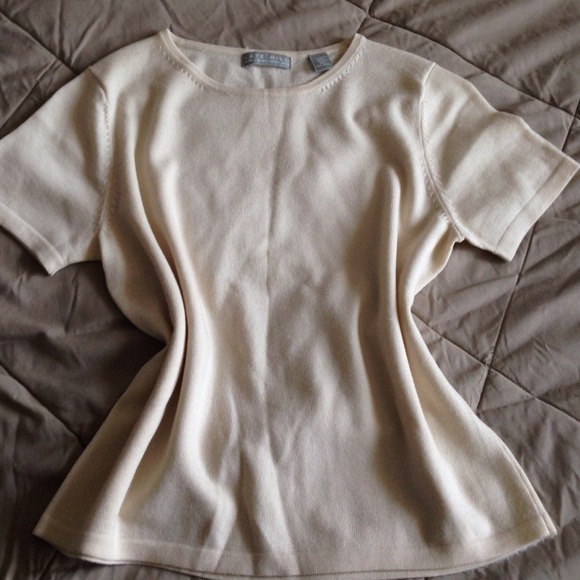 🎹Short sleeve sweater Sz PL - Picture 3 of 4