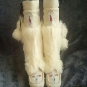 Steve Madden Fur Boots!! Worn Once :)
