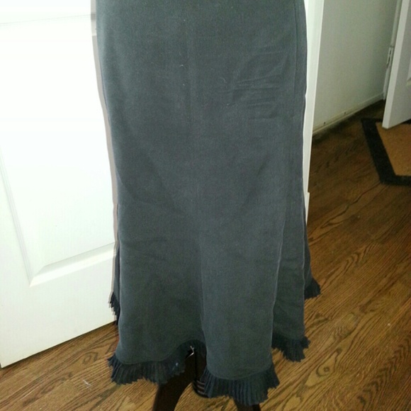 Sold! Emanuel Ungaro-Black 100% silk skirt