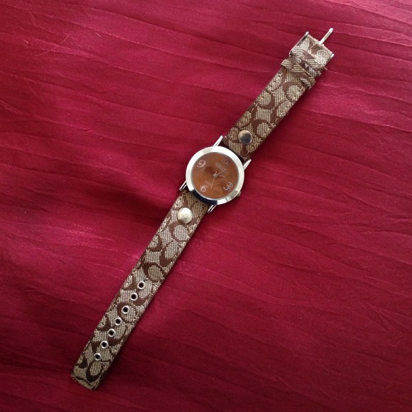 Coach Brown Tan Signature Strap Watch