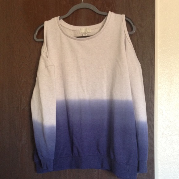 Forever 21 Tops - ***SOLD***Blue ombré sweater