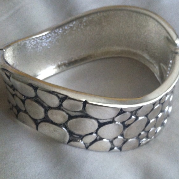 💠Bubble Stone Bracelet 💠 - Picture 3 of 4