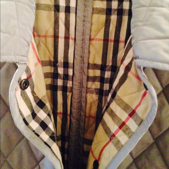 Burberry Coat - Picture 2 of 3