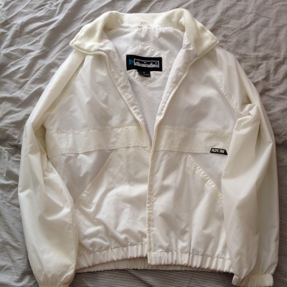 😩SOLD on Vinted😎 White Pacific Trail Rain Jacket