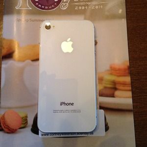 ⚡️FLASH SALE iPhone 4 nothing wrong just upgraded.