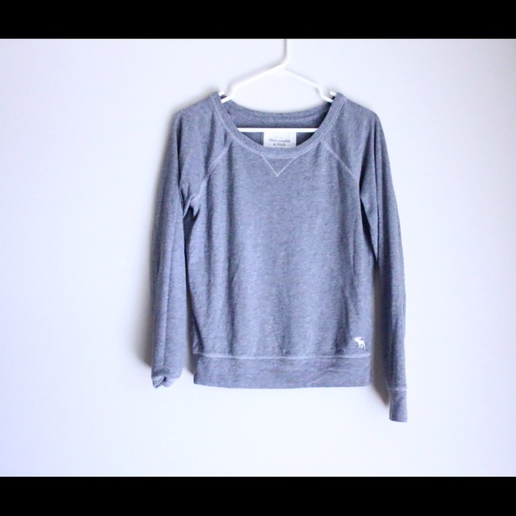 Abercrombie heather gray sweater