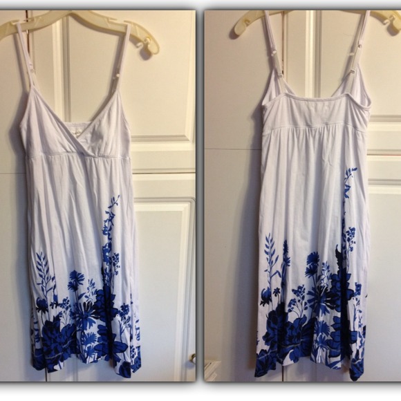 Aeropostale Dresses & Skirts - 🌺2/$25🌺 Aeropostale floral strappy dress, sz. M