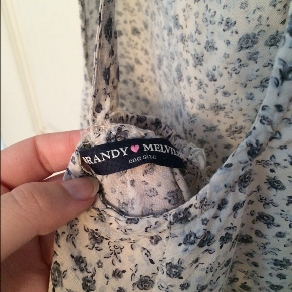Brandy Melville Rare Rin Dress - Picture 4 of 4