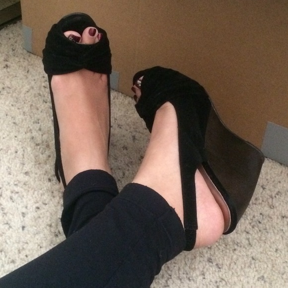 Qupid wedges